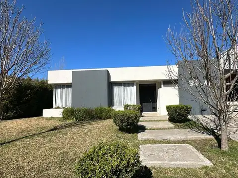 Casa en Venta en La Comarca, USD 410.000