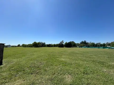 Terreno en Venta en Medal Country club, USD 45.000