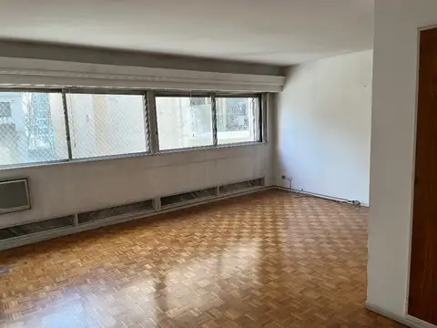Mendoza 2100, Piso 4