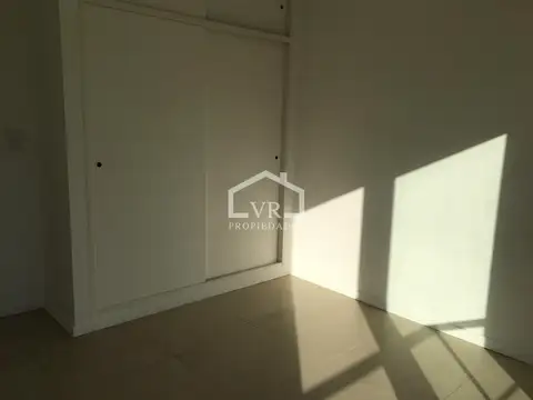 Departamento en Venta en Del Viso, USD 165.000