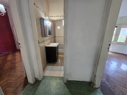 Casa en alquiler, para uso comercial, en Lanús Oeste
