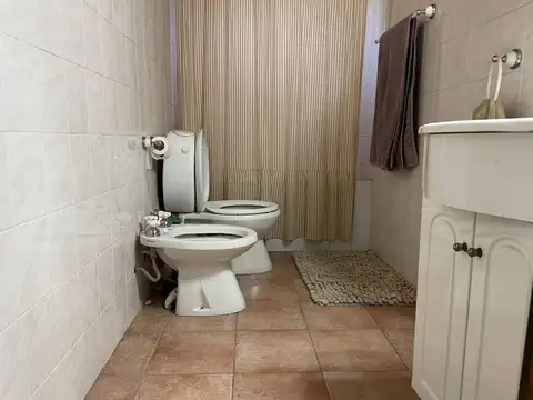 Casa en venta - 3 Dormitorios 2 Baños - 511mts2 - Valeria del Mar