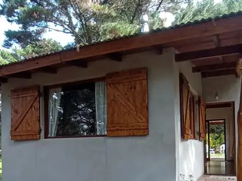 Casa 2 ambientes con 1 baño