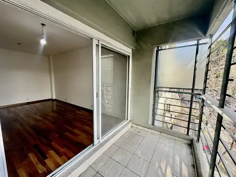 Departamento en Alquiler en República De La Sexta, $ 700.000