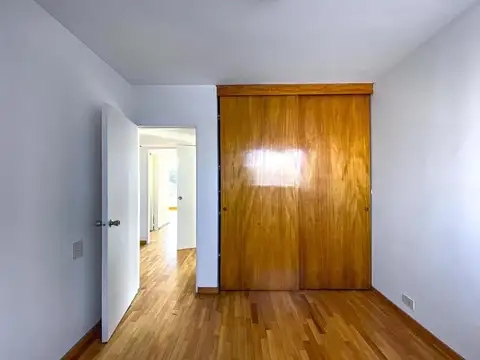 Departamento 4 ambientes con 3 baños