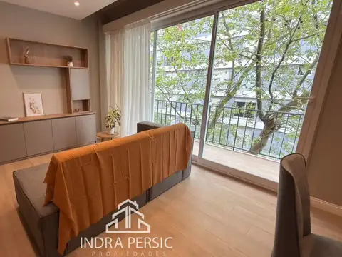 Departamento en Venta en Plaza Colon, USD 189.900