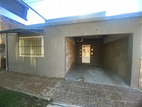 SE VENDE PROPIEDAD  A METROS DE AZCUENAGA