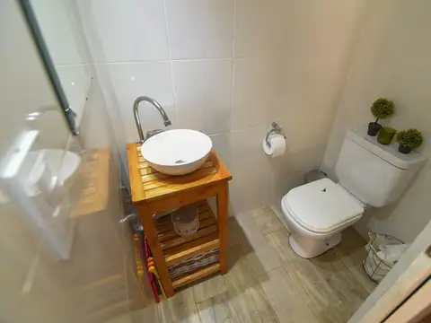 Depto Tipo Casa en Venta con 1 cocheras