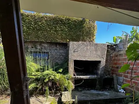 Casa 3 ambientes con 2 baños