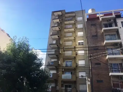 DEPARTAMENTO 2 amb - Moron 4 c estacion - IMPECABLE