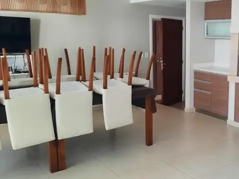 Departamento en Alquiler de 3 dormitorios