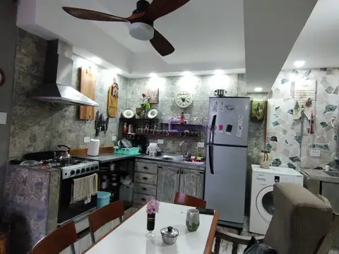 Depto Tipo Casa en Alquiler en Lomas Del Mirador, $ 500.000