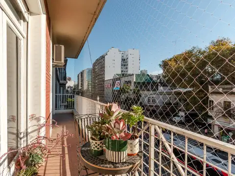 Departamento 4 ambientes con 2 baños