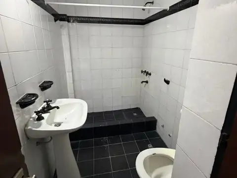 ALQUILER PH 2 AMB ADROGUÉ CON PATIO Y TERRAZA