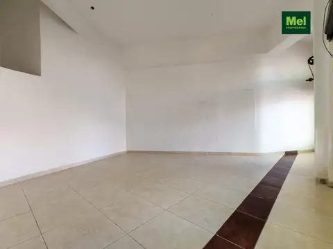 Local en Venta Via Pública