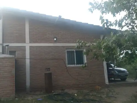 Casa 7 ambientes con 4 baños