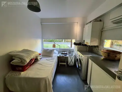 Casa en Alquiler Temporal con 4 cocheras