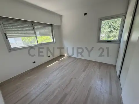 11 Entre 517 y 518 , Piso 0