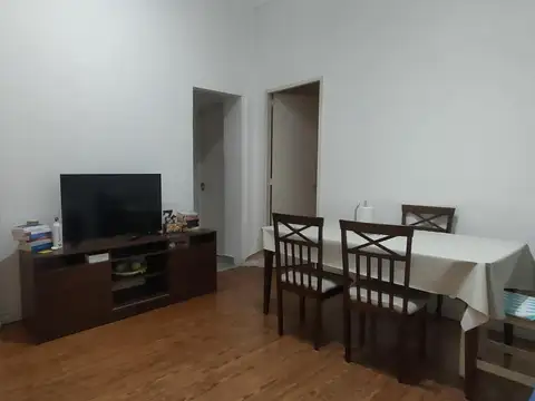 Depto Tipo Casa en Venta 40 años
