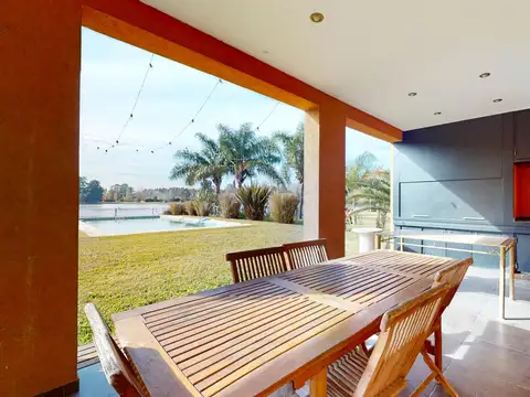 Casa en Venta al Este