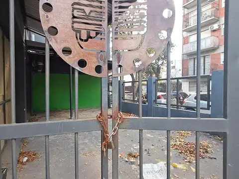 Av Juan B Justo 6700
