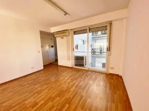 Oficina en Alquiler en Villa Urquiza, $ 850.000