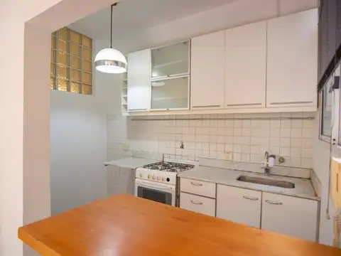 Julio Argentino Roca 800 , Piso 1