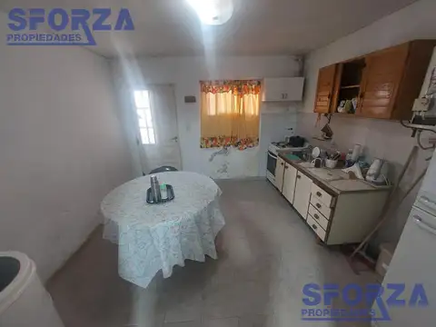 Casa 3 ambientes con 1 baño