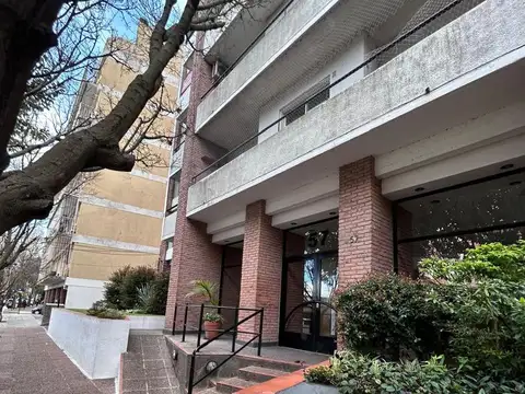 Cosme Beccar 57 8º al frente San Isidro