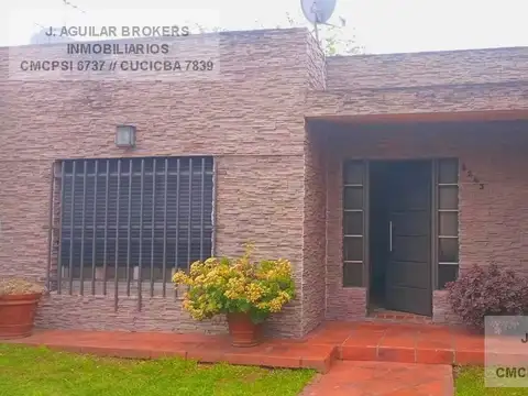 Excelente Casa 4 Amb con Gran Parque, Quincho, Parrilla y Garage en Rafael Castillo"