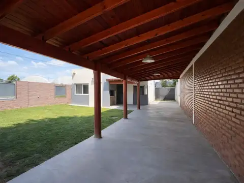 SE VENDE CASA 5 AMBIENTES VALLE VIEJO SUMALAO