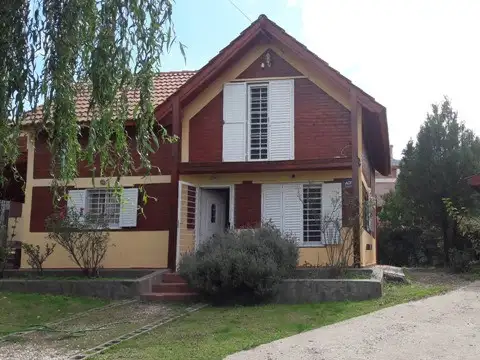 AVDA. LOS PARAISOS 100