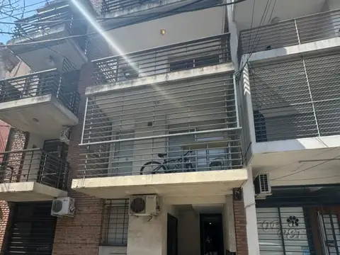 MONOAMBIENTE ENORME IMPECABLE