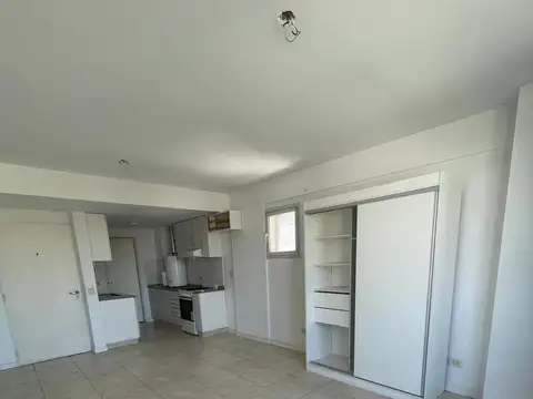 Departamento en Alquiler en Martín, $ 450.000