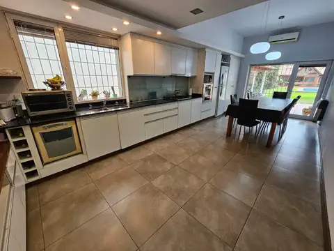 Casa en Alquiler de 3 dormitorios