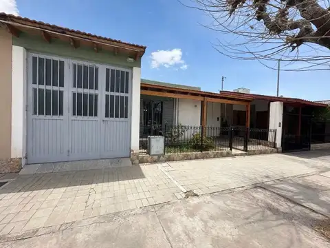 Villa Dolores 155O 1500