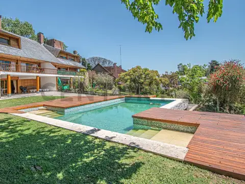 Martin Fierro 2300, Piso 0