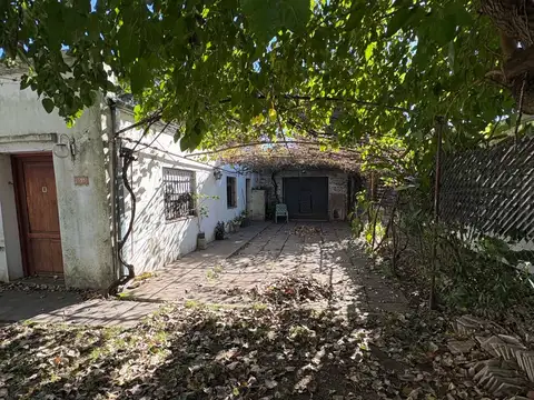 Casa 4 ambientes con 1 baño