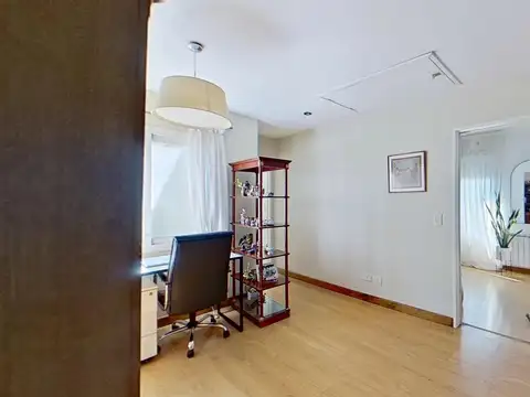 Destacada Casa en Venta al Lago en Santa Barbara