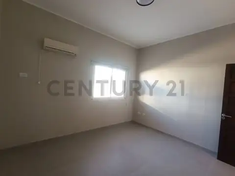 SE VENDE PH MODERNO EN BARRIO SAN MARTÍN CON TODOS LOS SERVICIOS