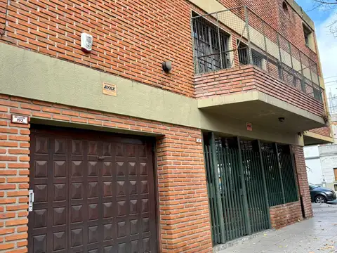 Venta triplex en Floresta