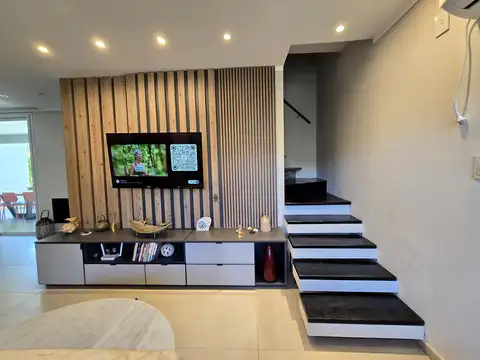 Casa 5 ambientes con 2 baños