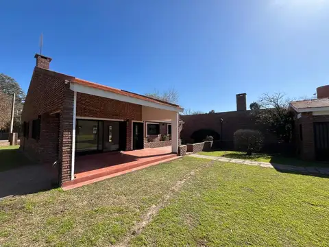 Propiedad en venta- Suipacha esq.  F. Ramírez, Barrio Los Troncos, Funes.
