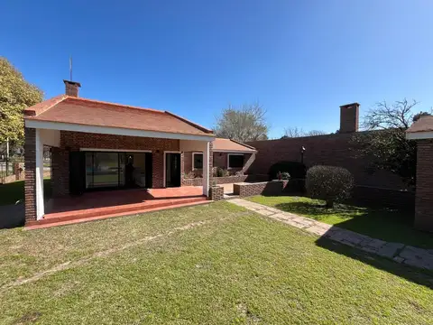 Casa en Venta en Funes, USD 298.000