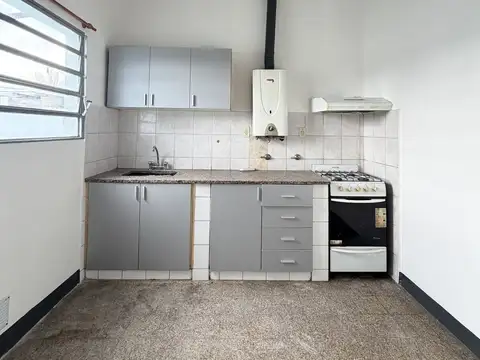 Casa 5 ambientes con 1 baño