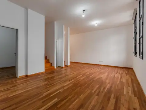 Casa 7 ambientes con 3 baños