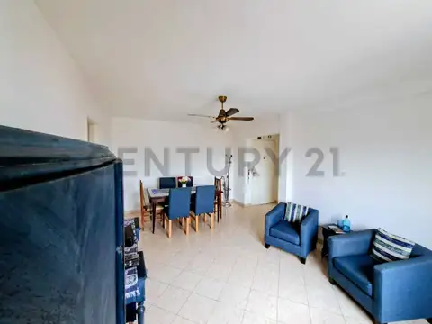 Departamento 4 ambientes con 2 baños