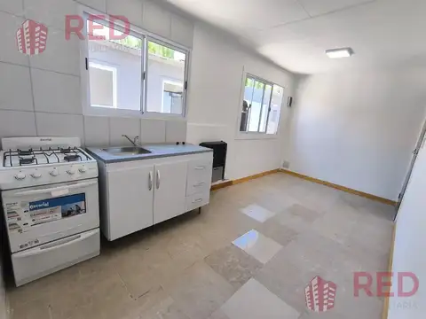 Departamento en Alquiler en Centenario, $ 750.000