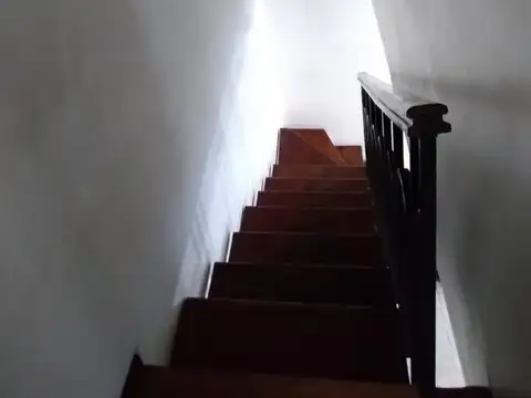 Depto Tipo Casa en Venta con 1 cocheras