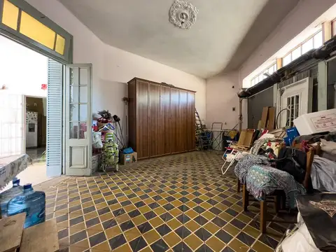 CASA, AVELINO DIAZ AL 1600